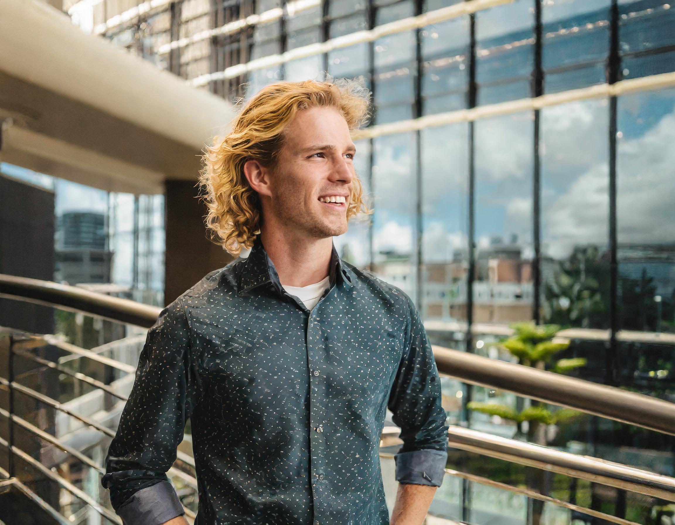 Lächelnde Person, positive Ausstrahlung