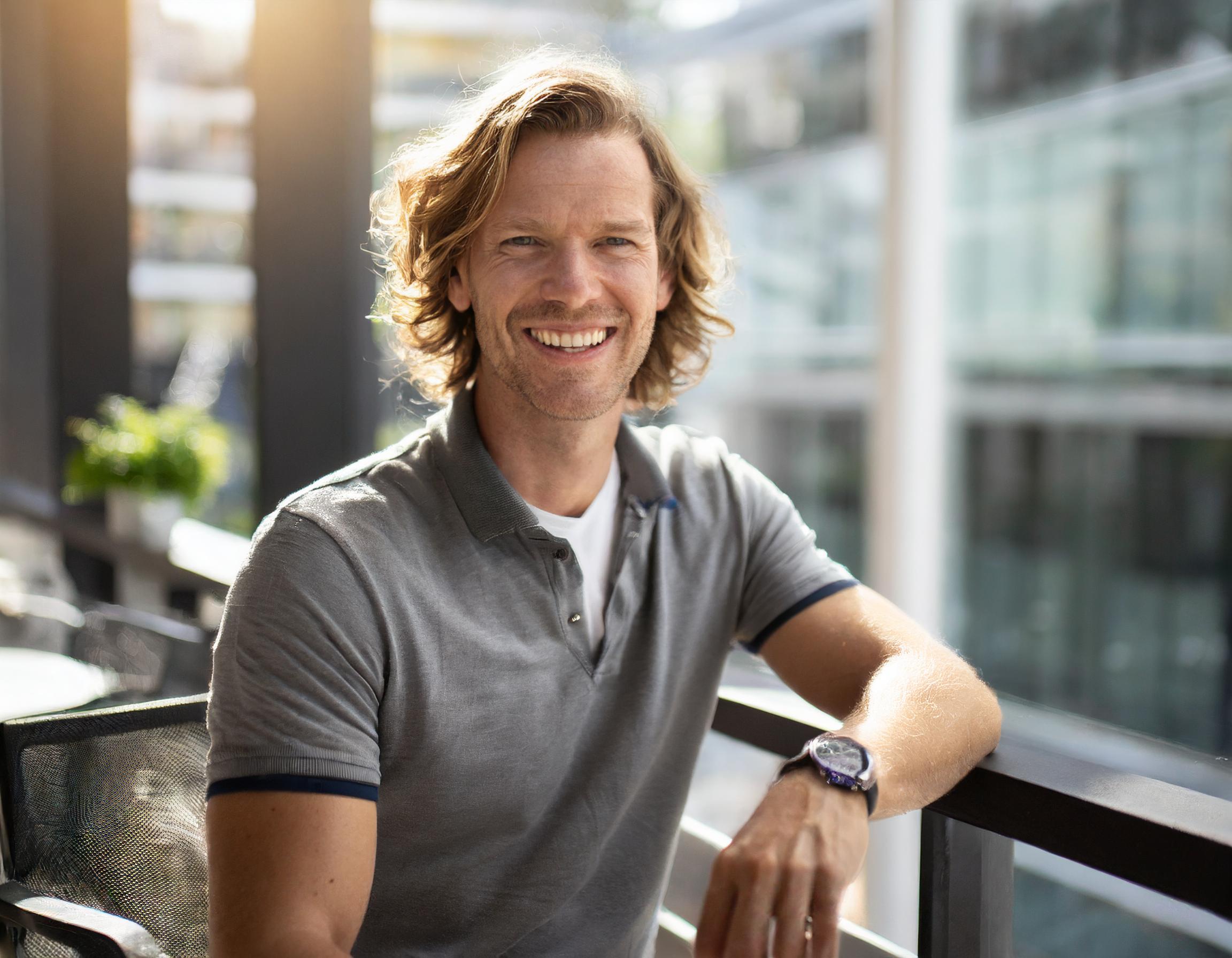 Lächelnde Person, positive Ausstrahlung